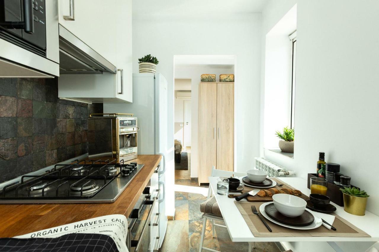 Qult - Up In The Sky Apartment Bukares Bagian luar foto