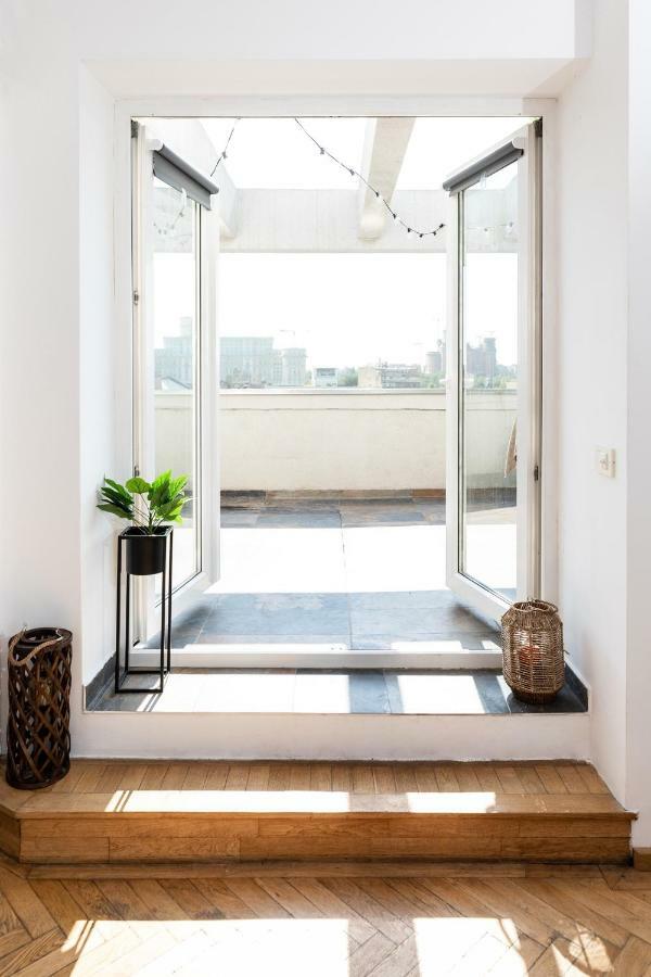 Qult - Up In The Sky Apartment Bukares Bagian luar foto