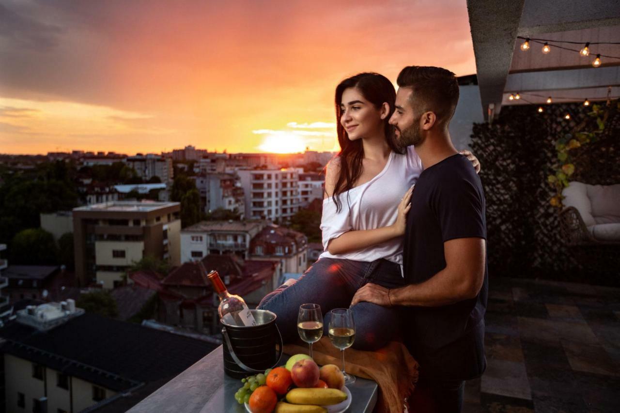 Qult - Up In The Sky Apartment Bukares Bagian luar foto